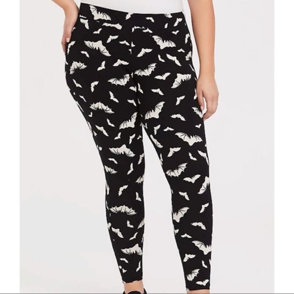 torrid | Pants \u0026 Jumpsuits | Torrid Bat 